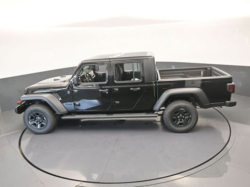New 2026 Jeep Gladiator Sport AWD/4WD image 43