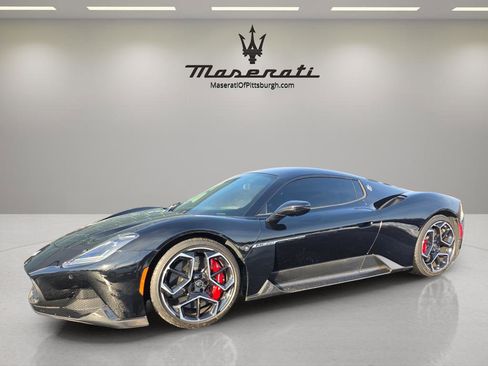 Used 2022 Maserati MC20 Coupe image 1