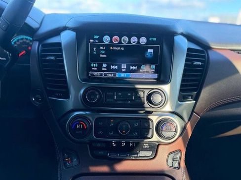 Used 2019 Chevrolet Suburban Premier AWD/4WD image 24