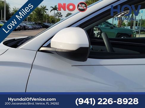 Certified 2024 Hyundai Tucson SEL FWD image 10