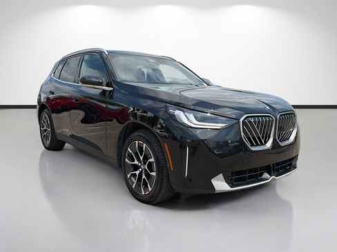 Used 2025 BMW X3 xDrive30i w/ Convenience Package image 1