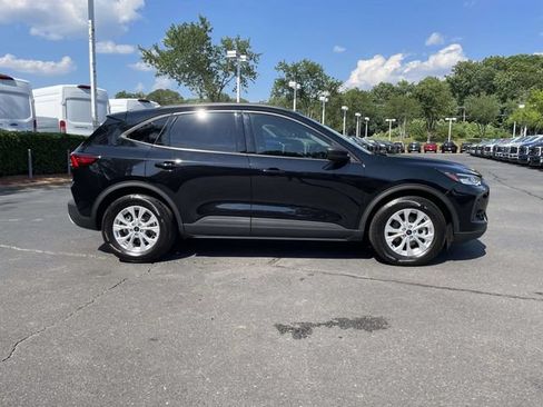 Used 2025 Ford Escape Active FWD image 32
