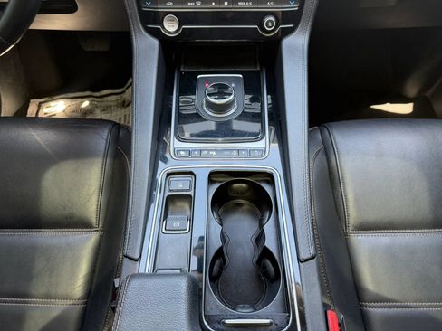 Used 2020 Jaguar F-PACE Prestige AWD/4WD image 31