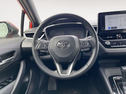 Used 2025 Toyota Corolla SE FWD image 12