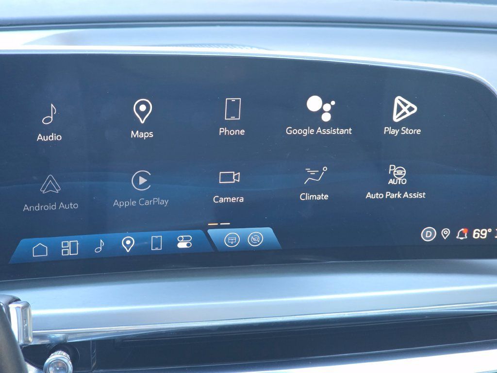 Certified 2024 Cadillac Lyriq Sport AWD/4WD image 36