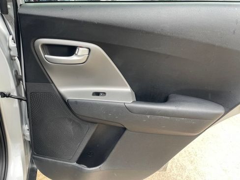 Used 2018 Kia Niro LX FWD image 22