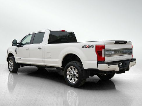 Used 2017 Ford F350 Platinum w/ Platinum Ultimate Package image 4