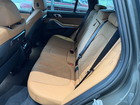 New 2026 BMW X5 xDrive50e w/ M Sport Package AWD/4WD image 13