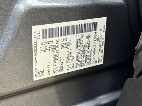 Used 2023 Nissan Rogue S image 28