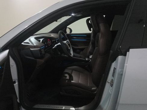 Used 2024 Porsche Macan 4 Electric AWD/4WD image 3