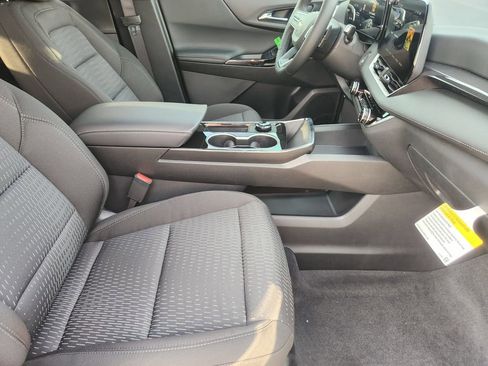 New 2026 Chevrolet Equinox LT image 10