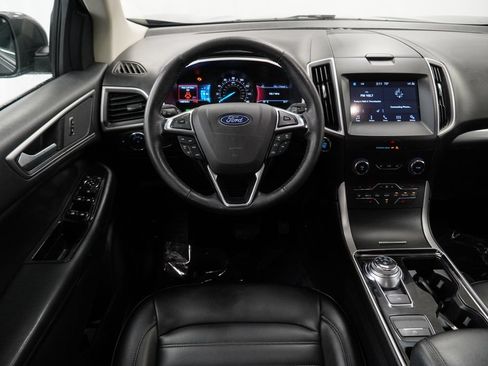 Used 2019 Ford Edge SEL w/ Equipment Group 201A FWD image 12