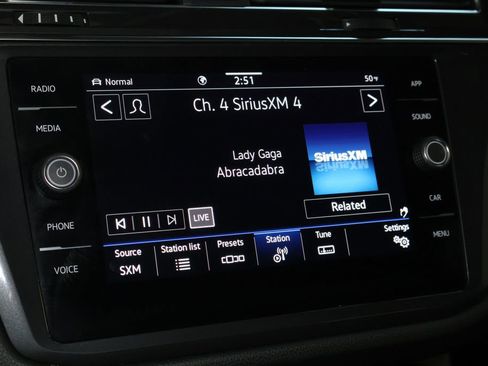 Used 2023 Volkswagen Tiguan SE image 27