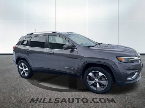 Used 2019 Jeep Cherokee Limited image 6