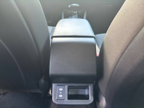 Used 2025 Kia K4 FWD image 18
