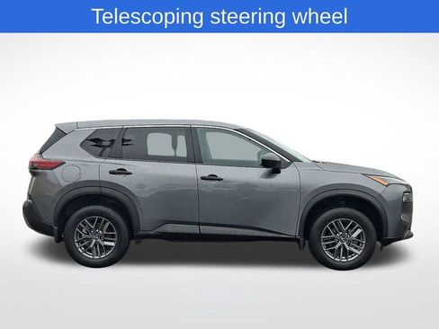 Used 2023 Nissan Rogue S image 8
