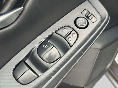 Used 2025 Nissan Sentra SV w/ All-Weather Package image 16