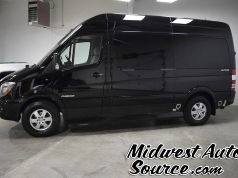 Used 2017 Mercedes-Benz Sprinter 2500 image 2