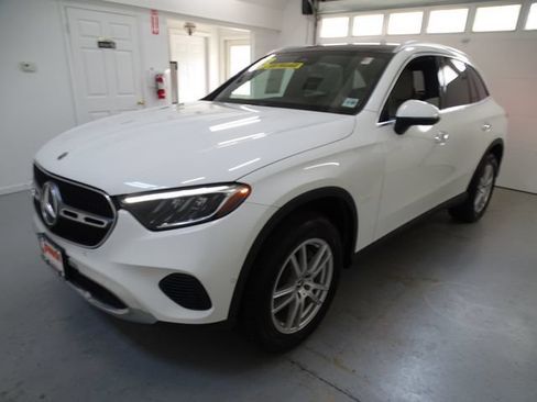 Used 2023 Mercedes-Benz GLC 300 4MATIC image 16
