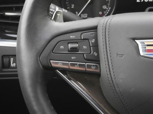 Used 2023 Cadillac XT6 Sport w/ Platinum Package image 16