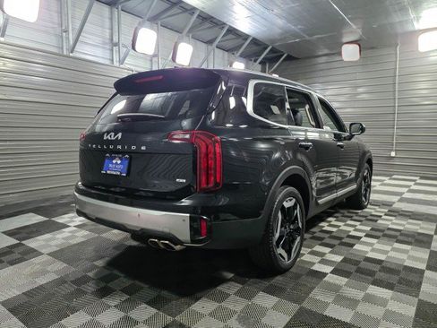 Used 2023 Kia Telluride S w/ S Sunroof Package image 5
