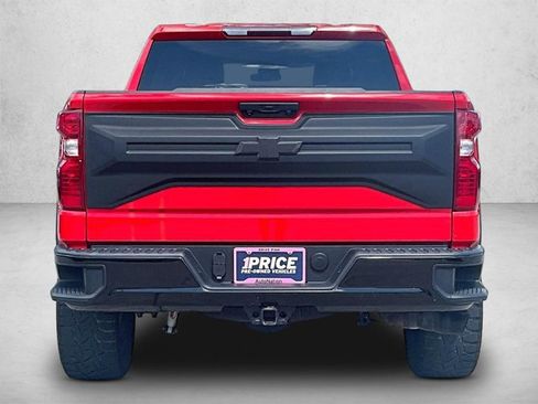 Used 2022 Chevrolet Silverado 1500 Custom Trail Boss AWD/4WD image 4