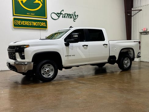 Used 2021 Chevrolet Silverado 2500 W/T w/ WT Convenience Package image 3