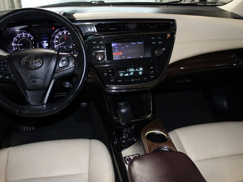 Used 2014 Toyota Avalon XLE FWD image 13