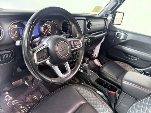 Used 2021 Jeep Wrangler Unlimited Sahara AWD/4WD image 16