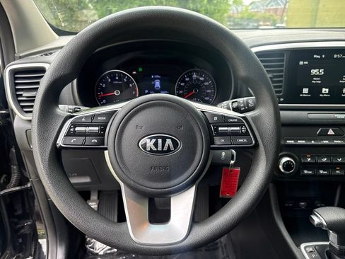 Used 2022 Kia Sportage LX AWD/4WD image 15