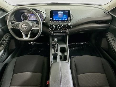 Used 2024 Nissan Sentra SV FWD image 13
