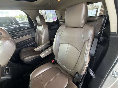 Used 2014 GMC Acadia SLT FWD image 26