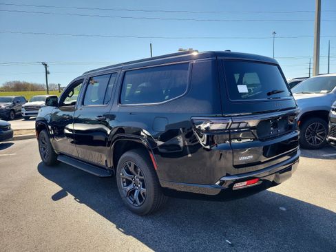 New 2026 Jeep Grand Wagoneer L Limited AWD/4WD image 8