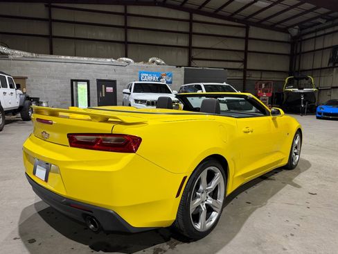 Used 2017 Chevrolet Camaro SS RWD image 6