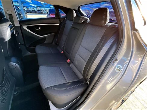 Used 2013 Hyundai Elantra GT w/ Touch & Go Pkg image 20