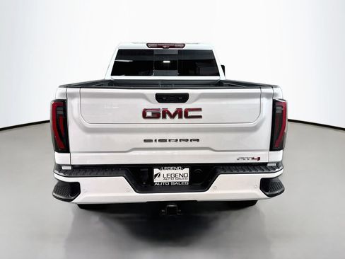Used 2024 GMC Sierra 2500 AT4 w/ AT4 Premium Plus Package AWD/4WD image 7