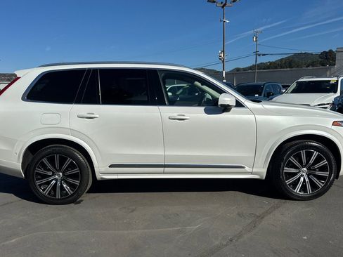 Certified 2024 Volvo XC90 B6 Plus image 9