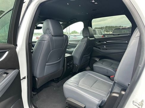 Certified 2024 Buick Enclave Premium image 24