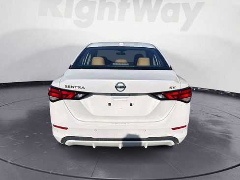 Used 2020 Nissan Sentra SV w/ SV Premium Package FWD image 4