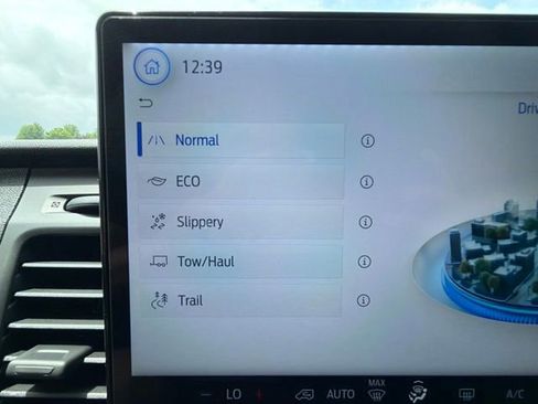 New 2026 Ford Transit 250 148 Medium Roof Extended AWD image 38