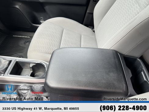 Used 2019 Toyota Tacoma SR5 AWD/4WD image 20