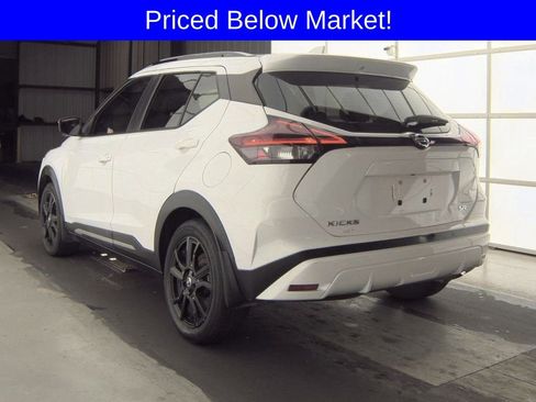 Used 2021 Nissan Kicks SR w/ SR Premium Package image 4