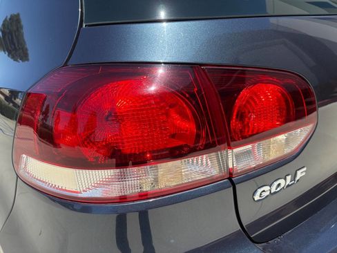 Used 2013 Volkswagen Golf 4-Door FWD image 11