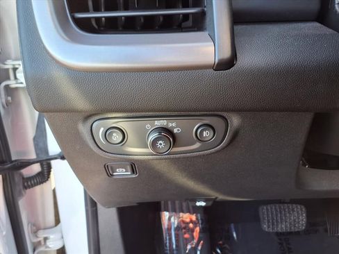 Used 2022 GMC Terrain AT4 image 15