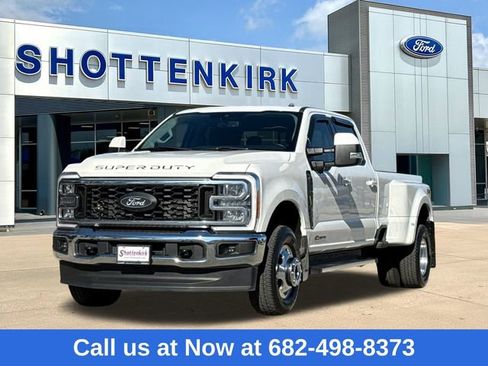 Used 2023 Ford F350 Lariat w/ FX4 Off-Road Package image 3