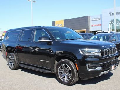 Used 2024 Jeep Wagoneer L Series II w/ Flexible Seating Group