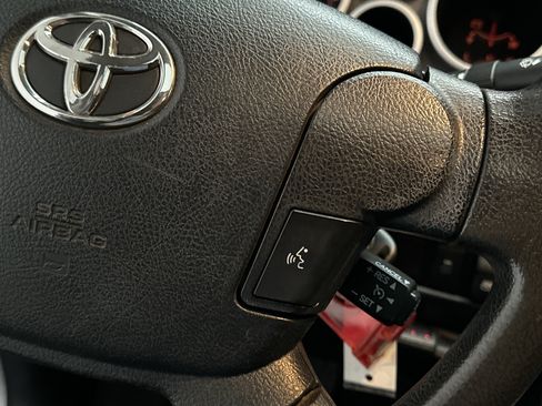 Used 2012 Toyota Tundra 4x4 CrewMax w/ SR5 Pkg image 28