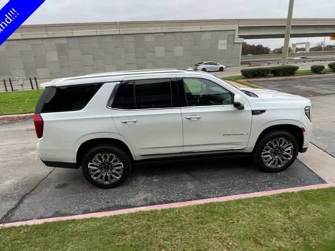 Used 2023 GMC Yukon Denali Ultimate image 7