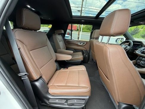 Certified 2024 Chevrolet Tahoe High Country AWD/4WD image 40