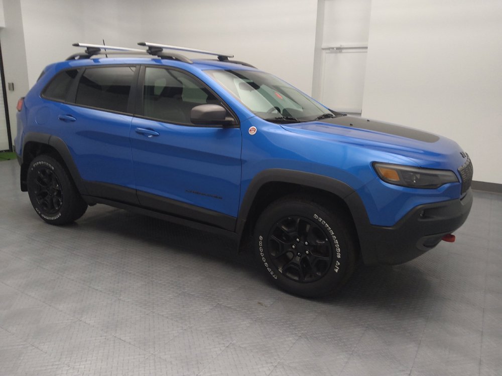 Used 2019 Jeep Cherokee Trailhawk w/ Cold Weather Group AWD/4WD image 11